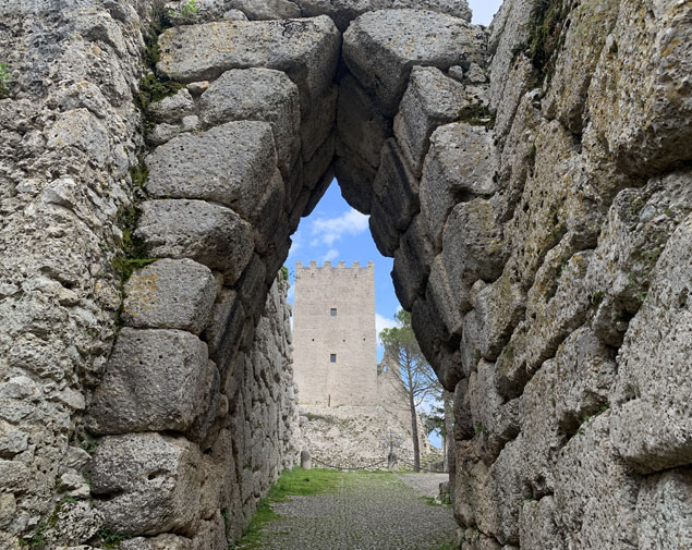 Le Mura Ciclopiche e le Acropoli